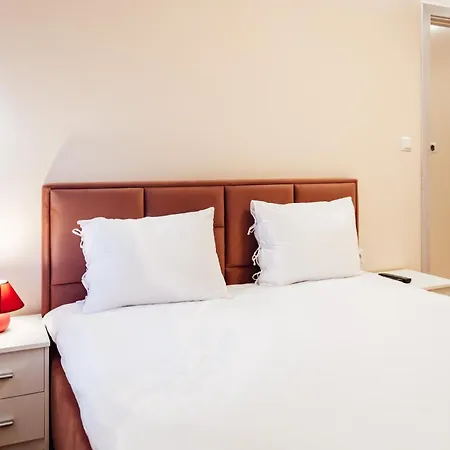 инфинити Apartamento *