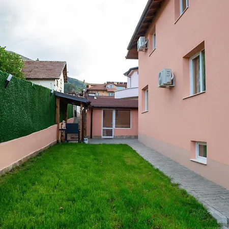 Apartamento инфинити *