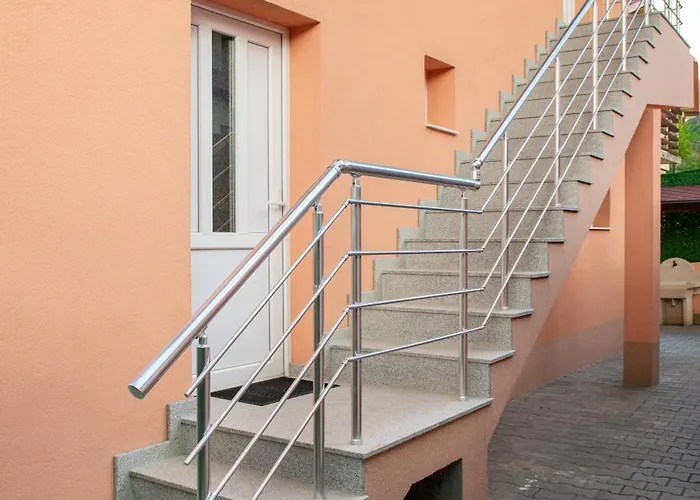 инфинити * サパレヴァ・バニャ